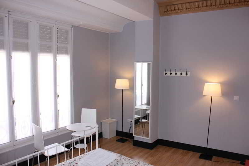 Hi Valencia Canovas Extérieur photo